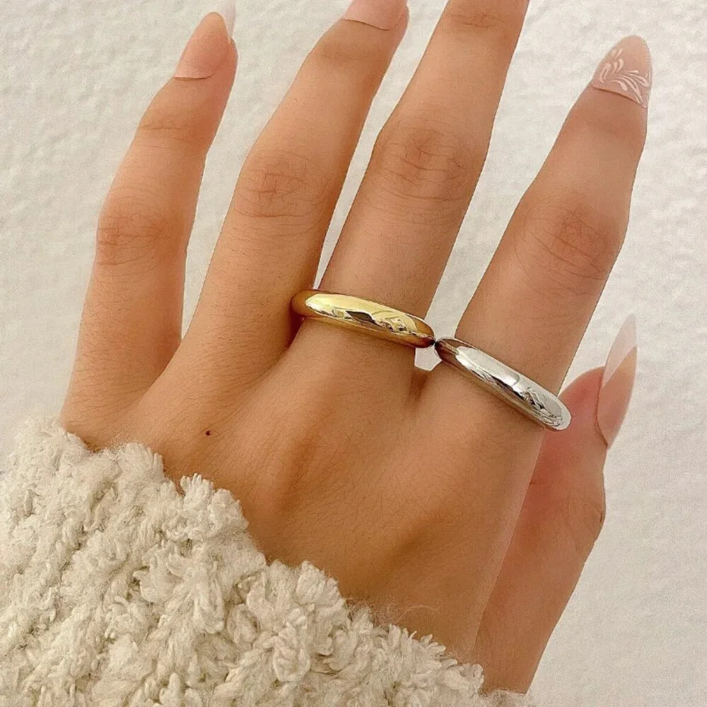 925 Sterling Silver Minimalist Ring Stackable Ring Band - Gold or Silver - Picture 5 of 5